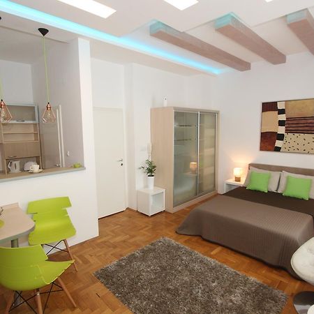New Belgrade Apartment In Экстерьер фото